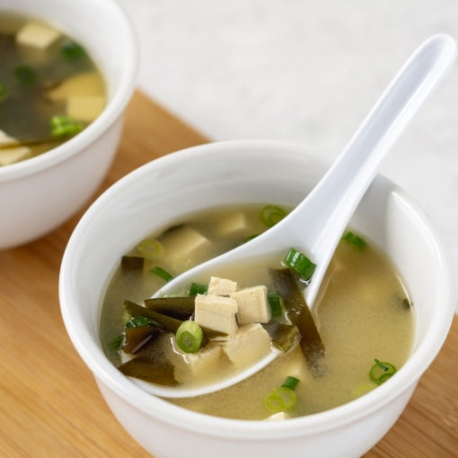 Tofu Kombu Miso Soup (Made with Vegetarian Dashi)